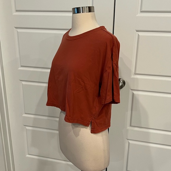 MWL Seamed Crop Tee - Picture 6 of 8